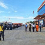 Prajurit Lanal Banjarmasin Perkuat Pengamanan Arus Mudik Lebaran TA. 2024 di Pelabuhan Trisakti Banjarmasin